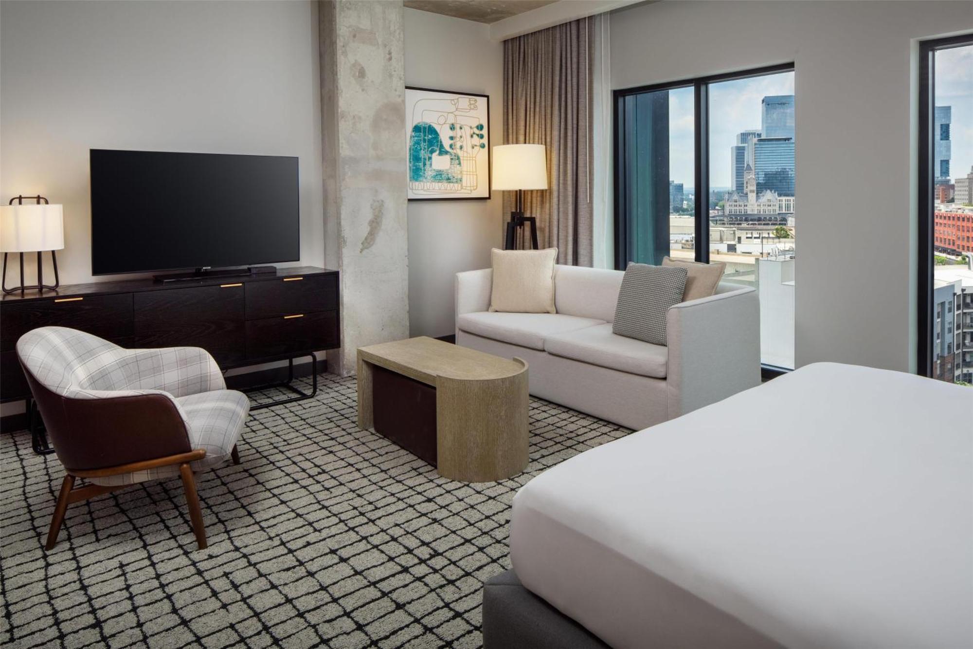 King Studio Suite with City View